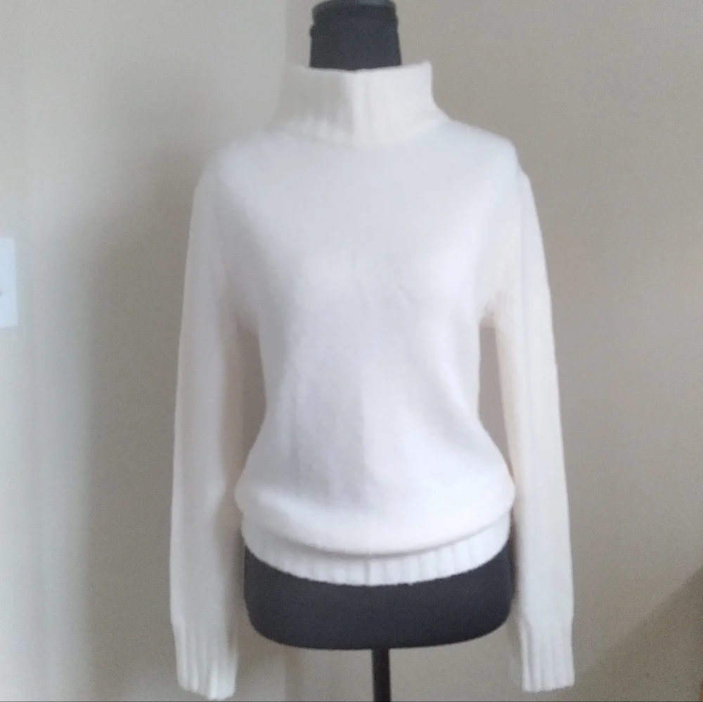 J. Crew Cream Funnel Mock Neck Sweater Merino‎ Wool Ribbed  XS Minimalist